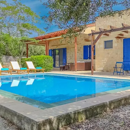 Lemon Tree With Private Pool Villa *