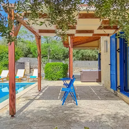 Lemon Tree With Private Pool