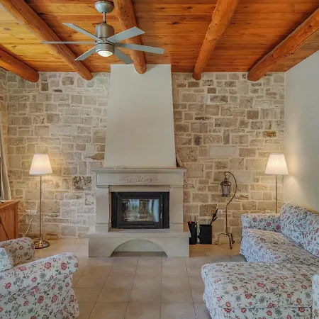 Lemon Tree With Private Pool Villa Fres